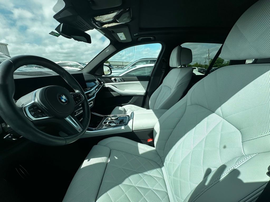 Certified 2024 BMW X5 sDrive40i w/ M Sport Package image 2