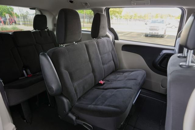 Used 2017 Dodge Grand Caravan SE w/ Power Window Group image 30