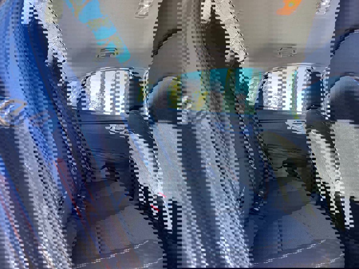 Used 2022 Kia Forte LXS w/ LXS Technology Package image 18