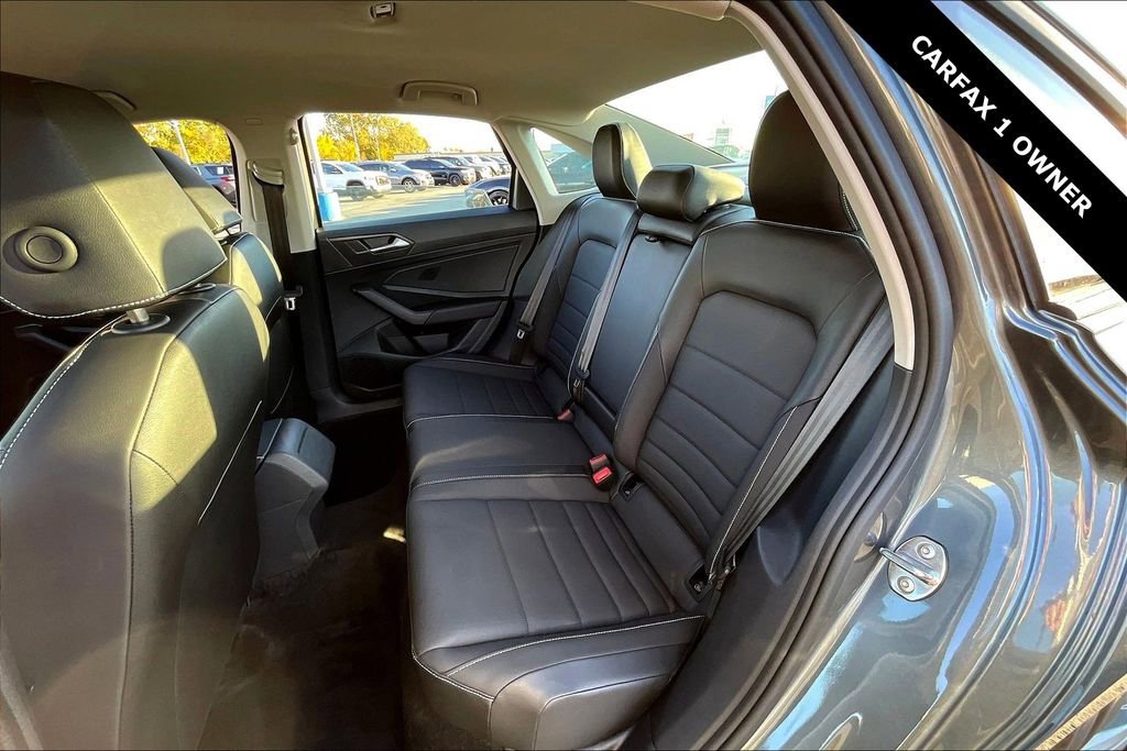 Used 2024 Volkswagen Jetta SE image 20