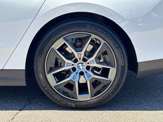 Used 2026 BMW 530i w/ Convenience Package RWD image 14