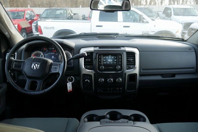 Used 2018 RAM 3500 SLT w/ Luxury Group image 4