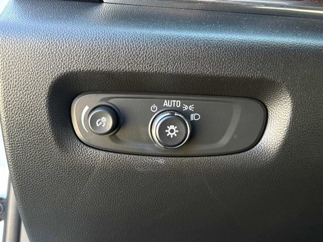 Used 2023 Chevrolet Traverse RS w/ LPO, Floor Liner Package image 27