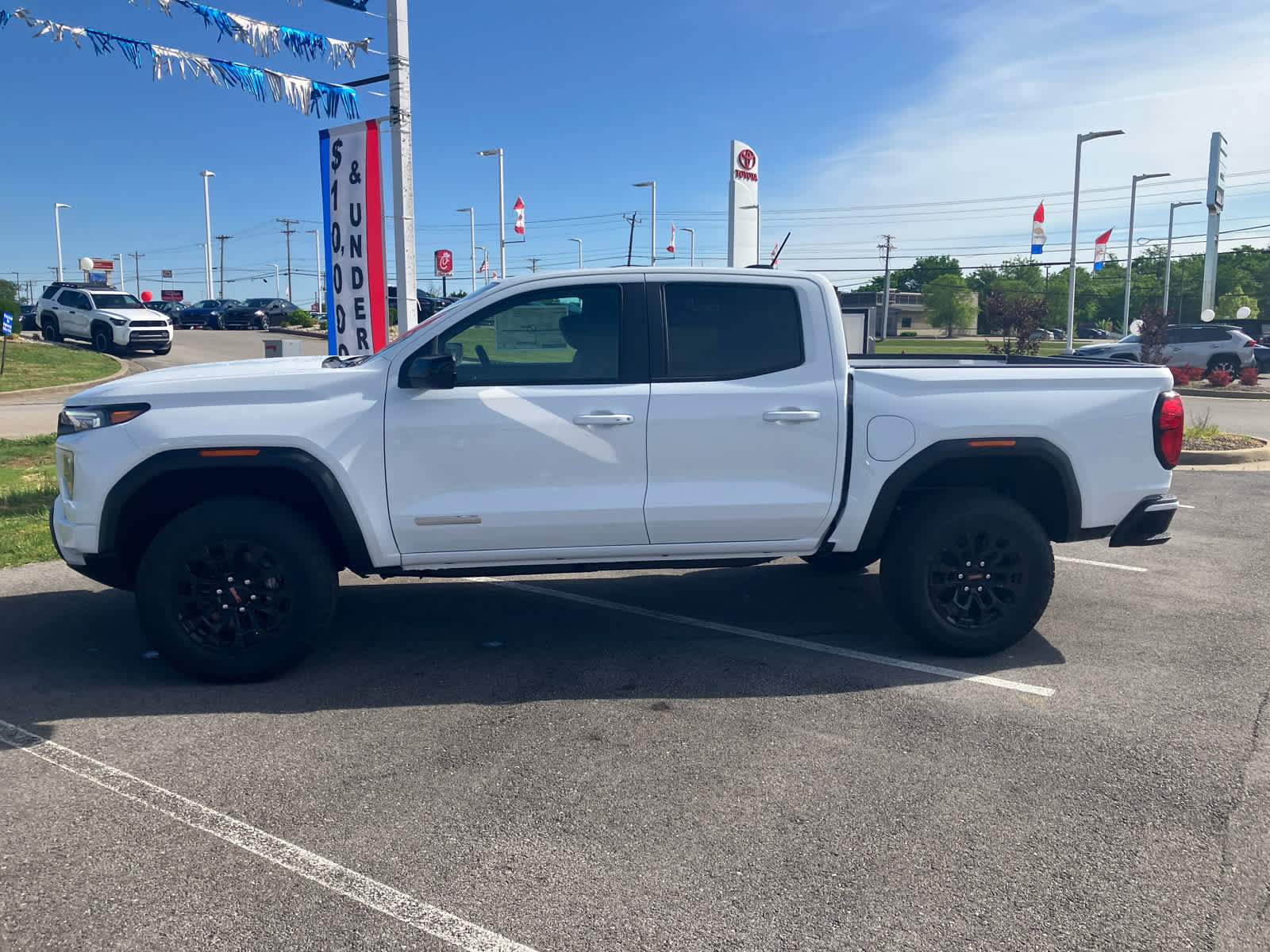 New 2026 GMC Canyon Elevation w/ Convenience Package RWD image 4