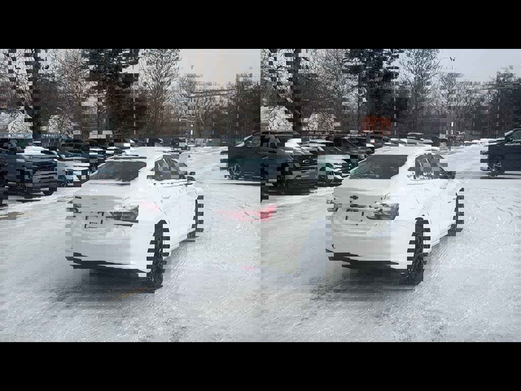 Used 2024 Chevrolet Malibu LT w/ Sport Edition image 5