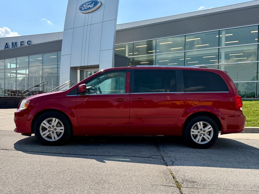 Used 2013 Dodge Grand Caravan Crew FWD image 3