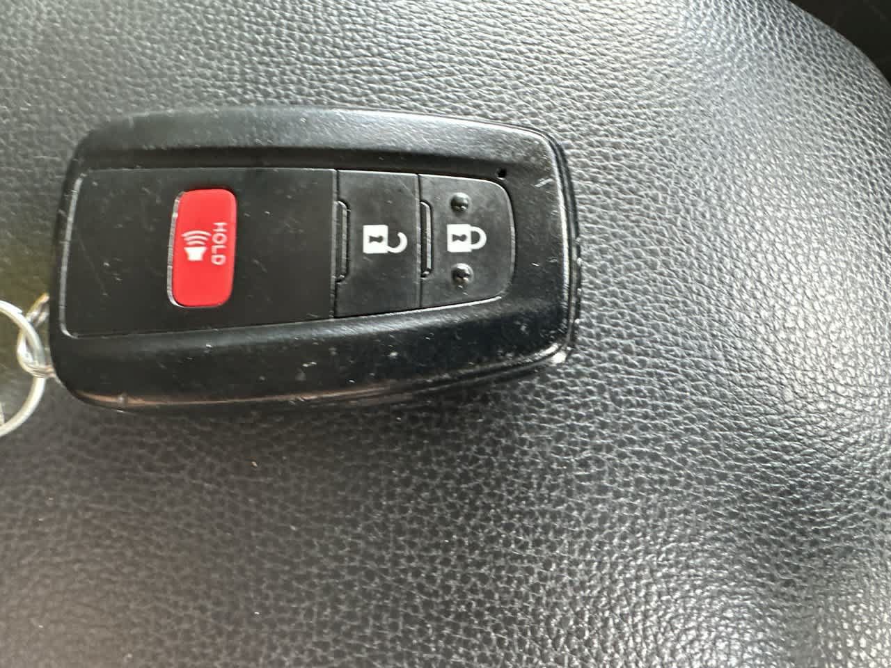 Used 2024 Toyota RAV4 XLE FWD image 28