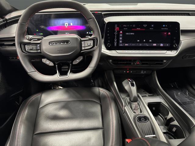 Used 2024 Dodge Charger R/T w/ Plus Group image 5