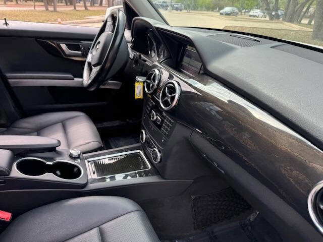 Used 2014 Mercedes-Benz GLK 250 BlueTEC 4MATIC image 28