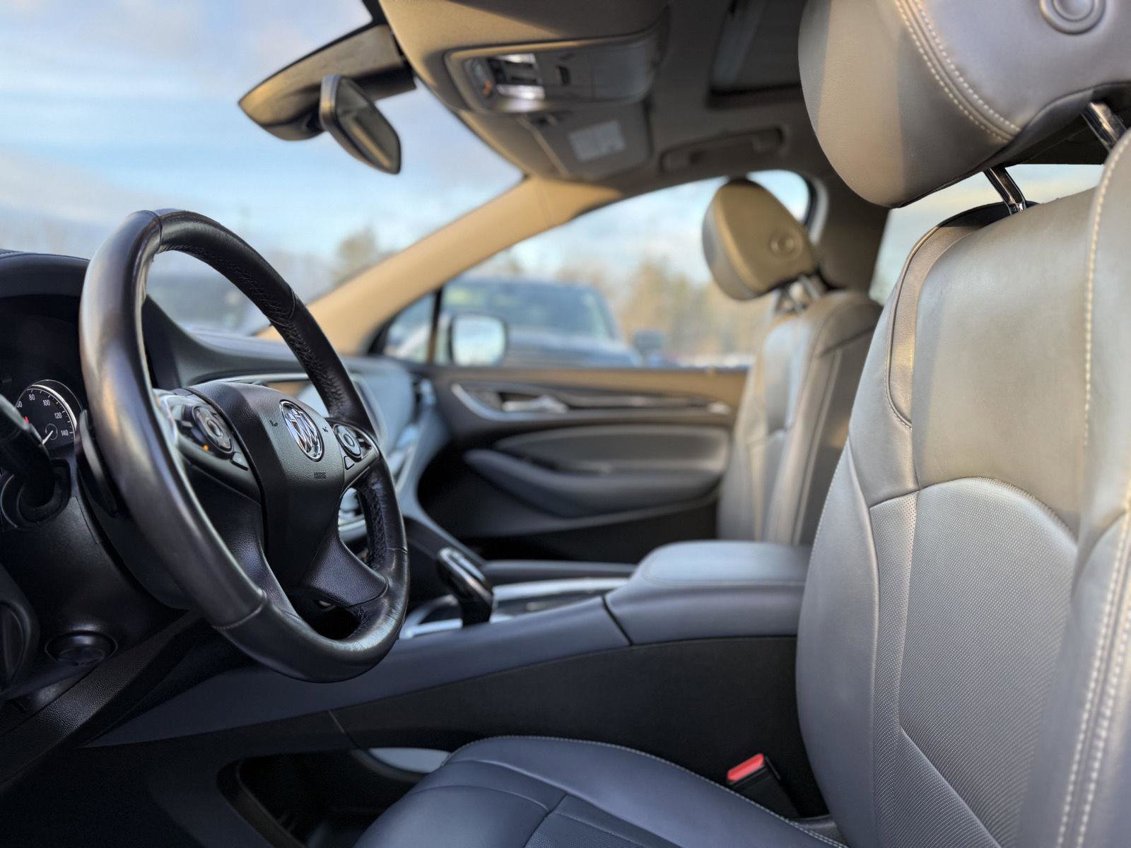 Used 2021 Buick Enclave Premium w/ Sun and Sites Package image 11