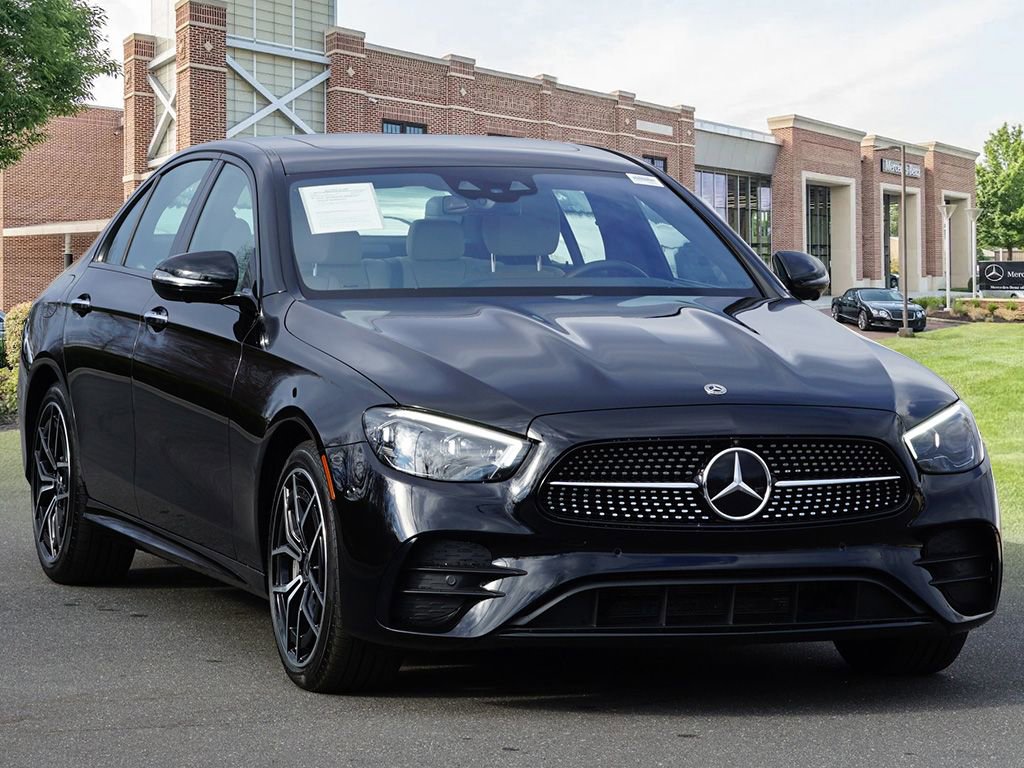 Certified 2022 Mercedes-Benz E 450 4MATIC Sedan image 3