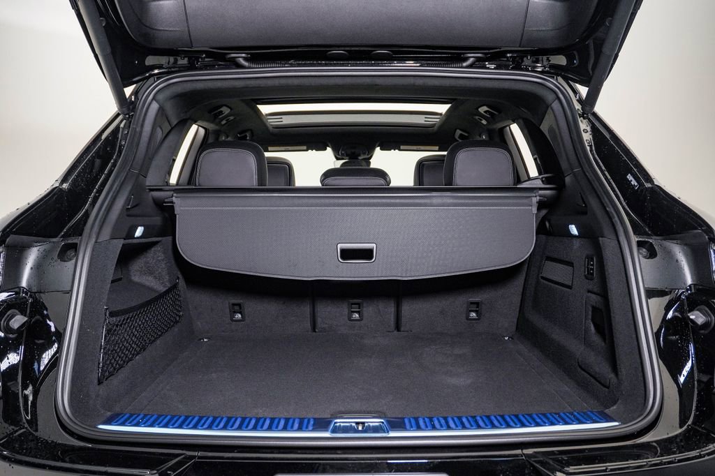 New 2026 Porsche Cayenne GTS image 28