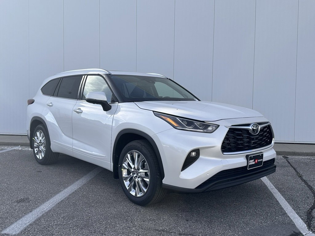 New 2026 Toyota Highlander Limited image 6