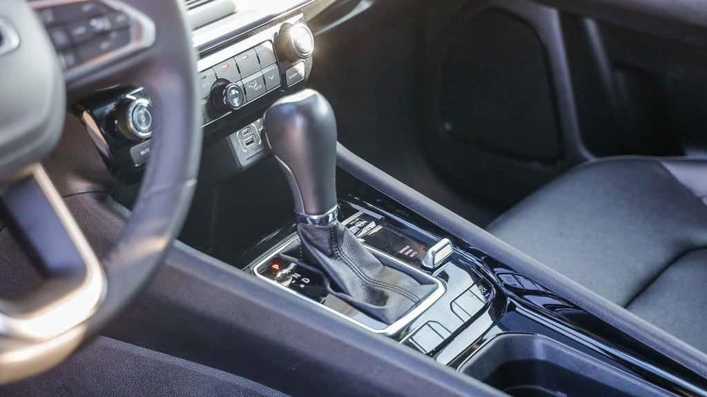 Used 2024 Jeep Compass Limited image 20