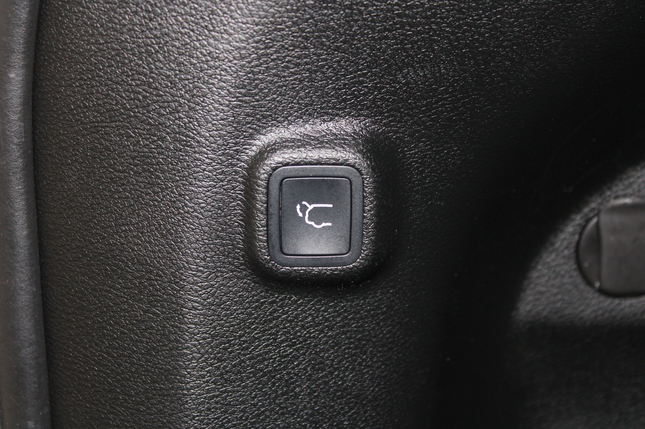 Used 2023 Jeep Cherokee Altitude Lux AWD/4WD image 20
