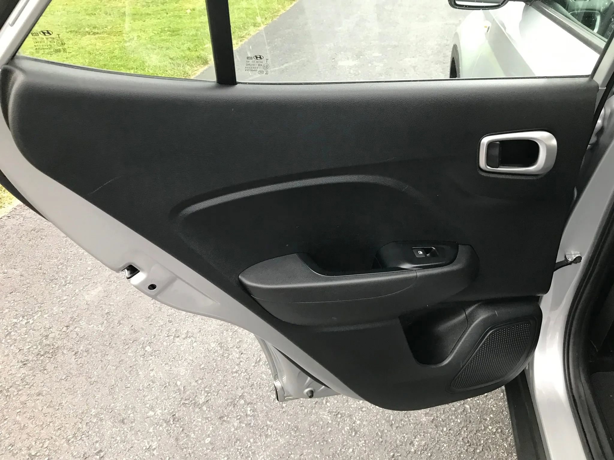 Used 2020 Hyundai Venue SEL w/ Convenience Package image 29