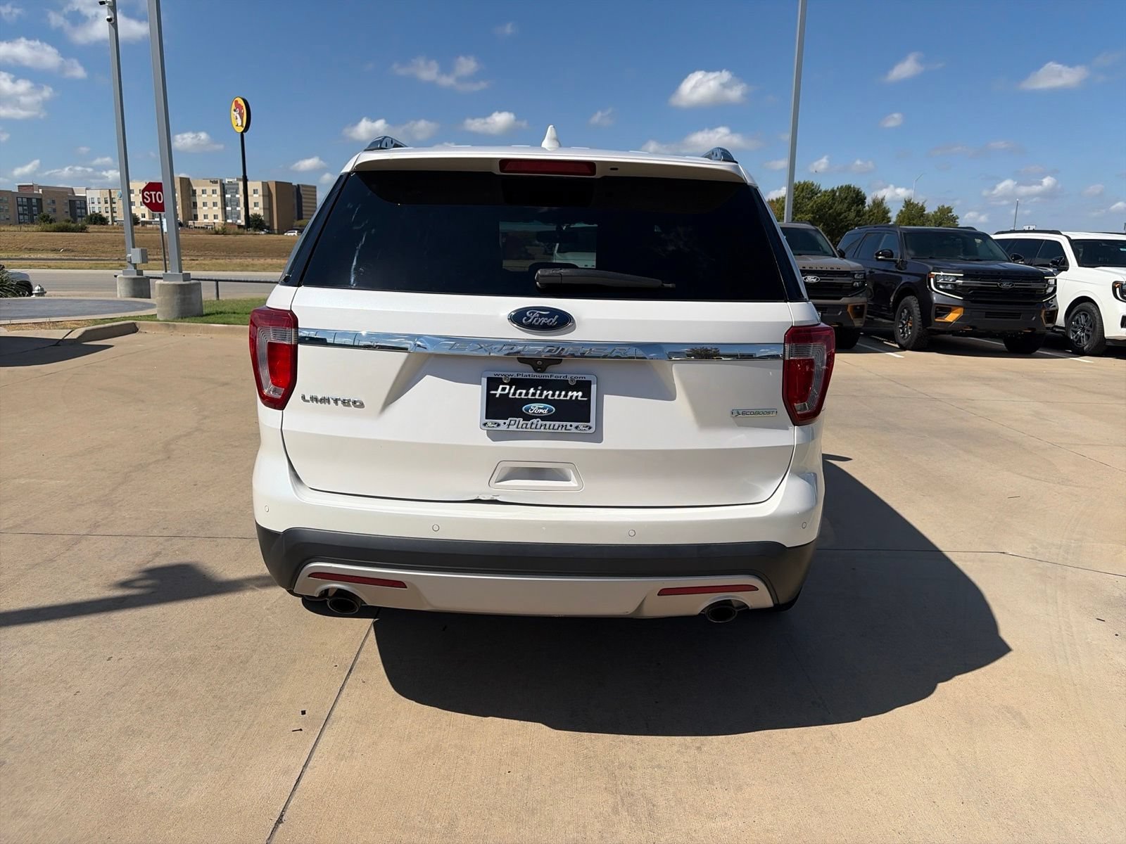 Used 2017 Ford Explorer Limited FWD image 4