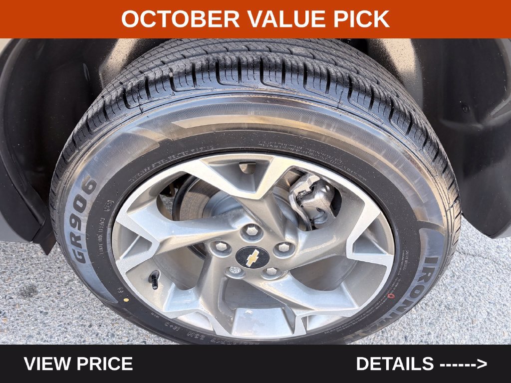 Used 2025 Chevrolet Trax LT FWD image 25