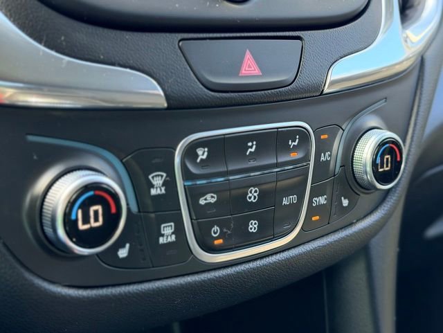 Used 2019 Chevrolet Equinox LT w/ Driver Convenience Package image 15