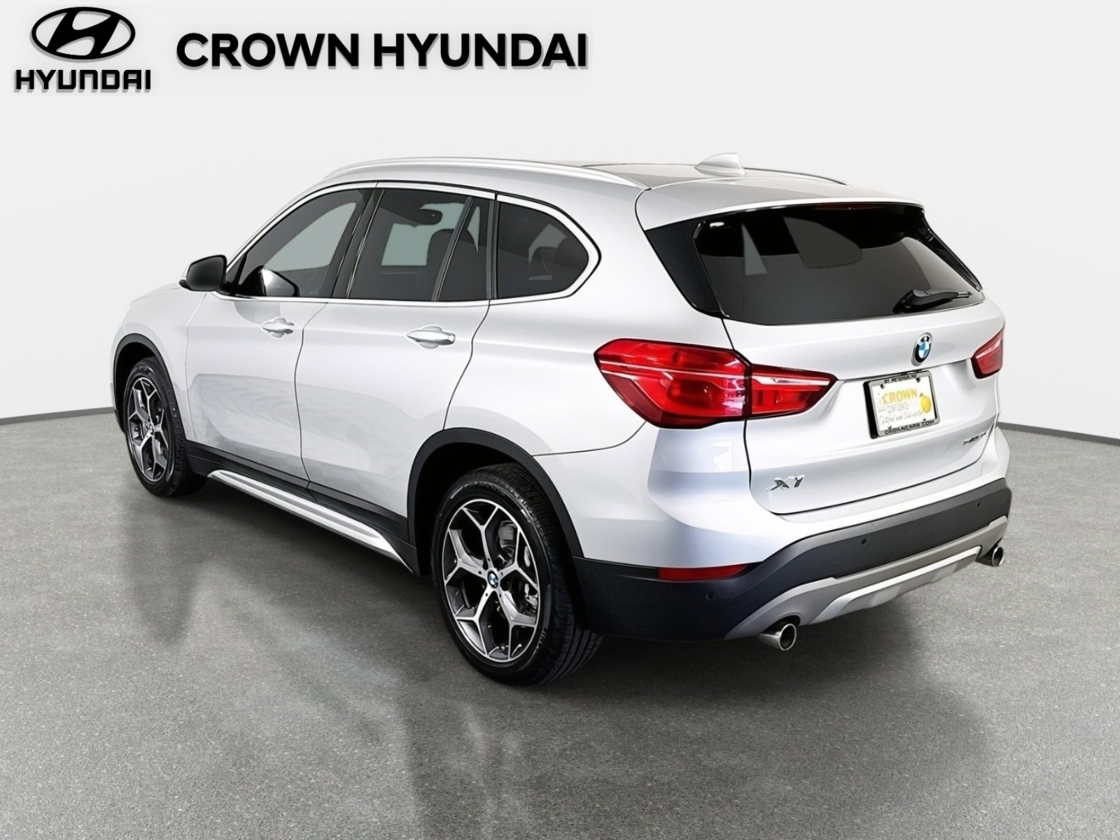 Used 2019 BMW X1 sDrive28i image 8