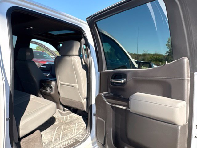 Used 2019 Chevrolet Silverado 1500 LTZ w/ LTZ Plus Package AWD/4WD image 18