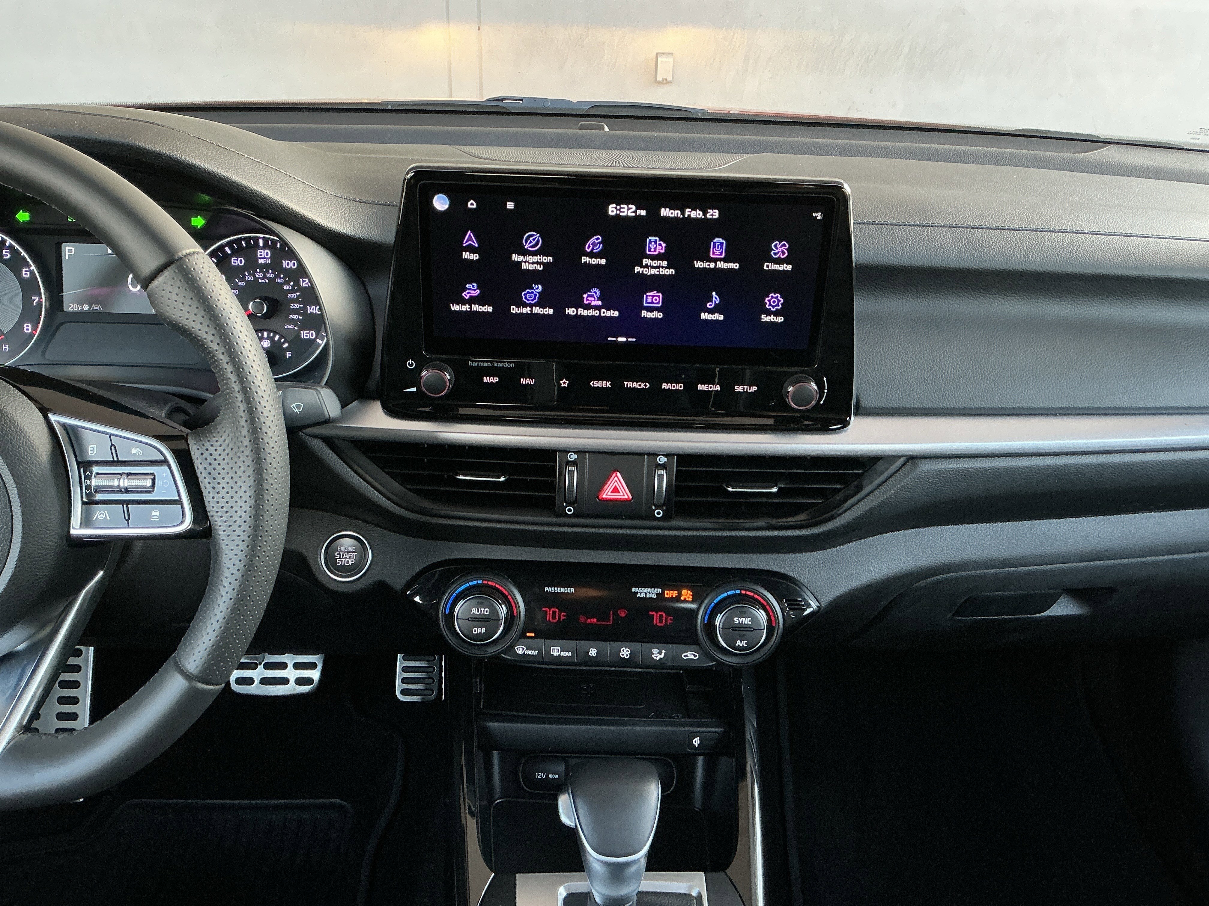 Used 2022 Kia Forte GT-Line w/ GT-Line Premium Package image 9