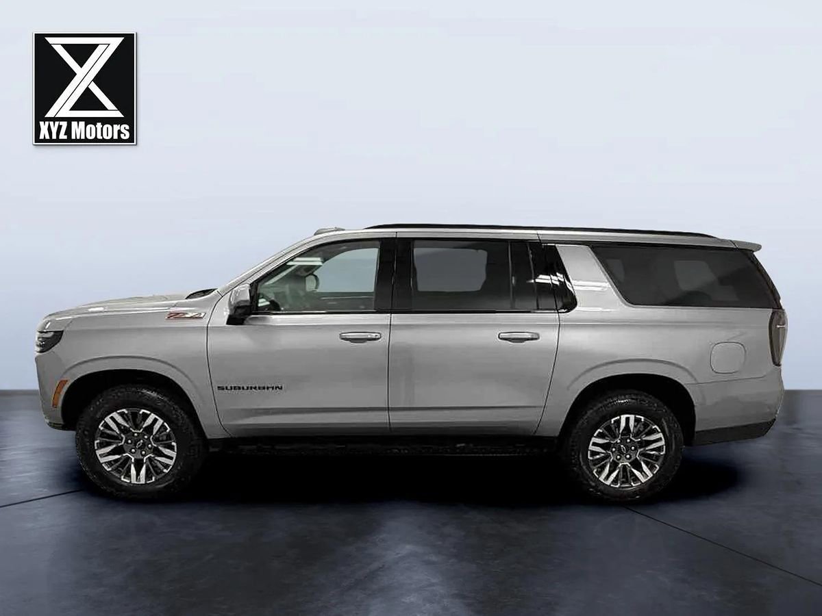 Used 2025 Chevrolet Suburban Z71 w/ Comfort Package AWD/4WD image 3