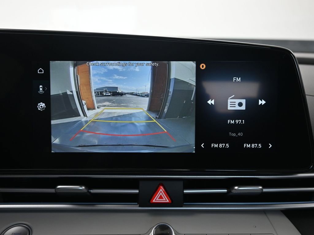 New 2026 Hyundai Elantra Limited image 28