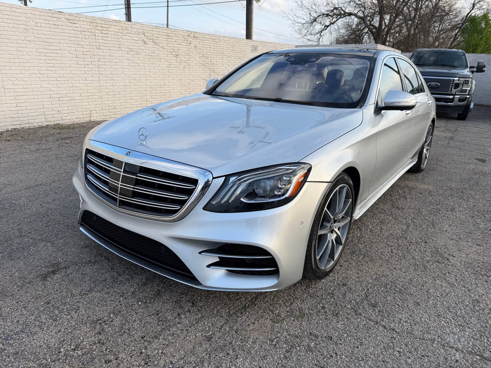 Used 2020 Mercedes-Benz S 560 Sedan image 1