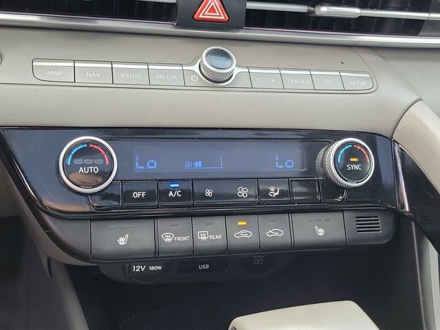 Certified 2025 Hyundai Elantra SEL image 11