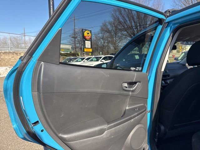 Used 2023 Hyundai Kona SEL image 29