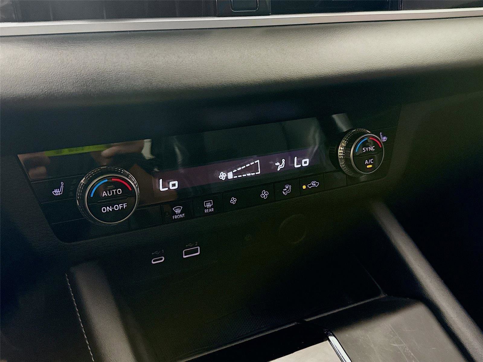 Used 2022 Mitsubishi Outlander SE FWD image 13