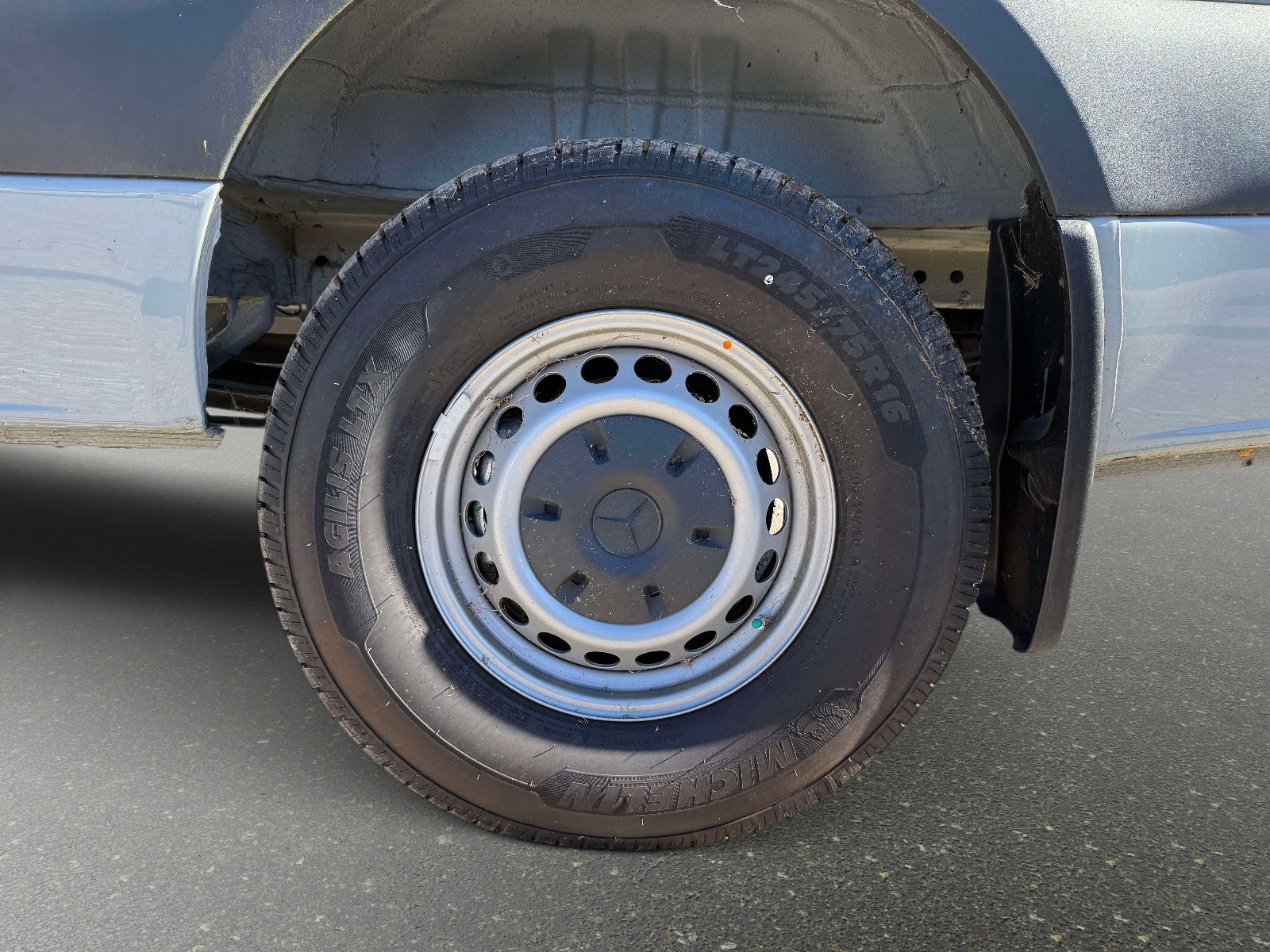 Used 2024 Mercedes-Benz Sprinter 144 Cargo image 9