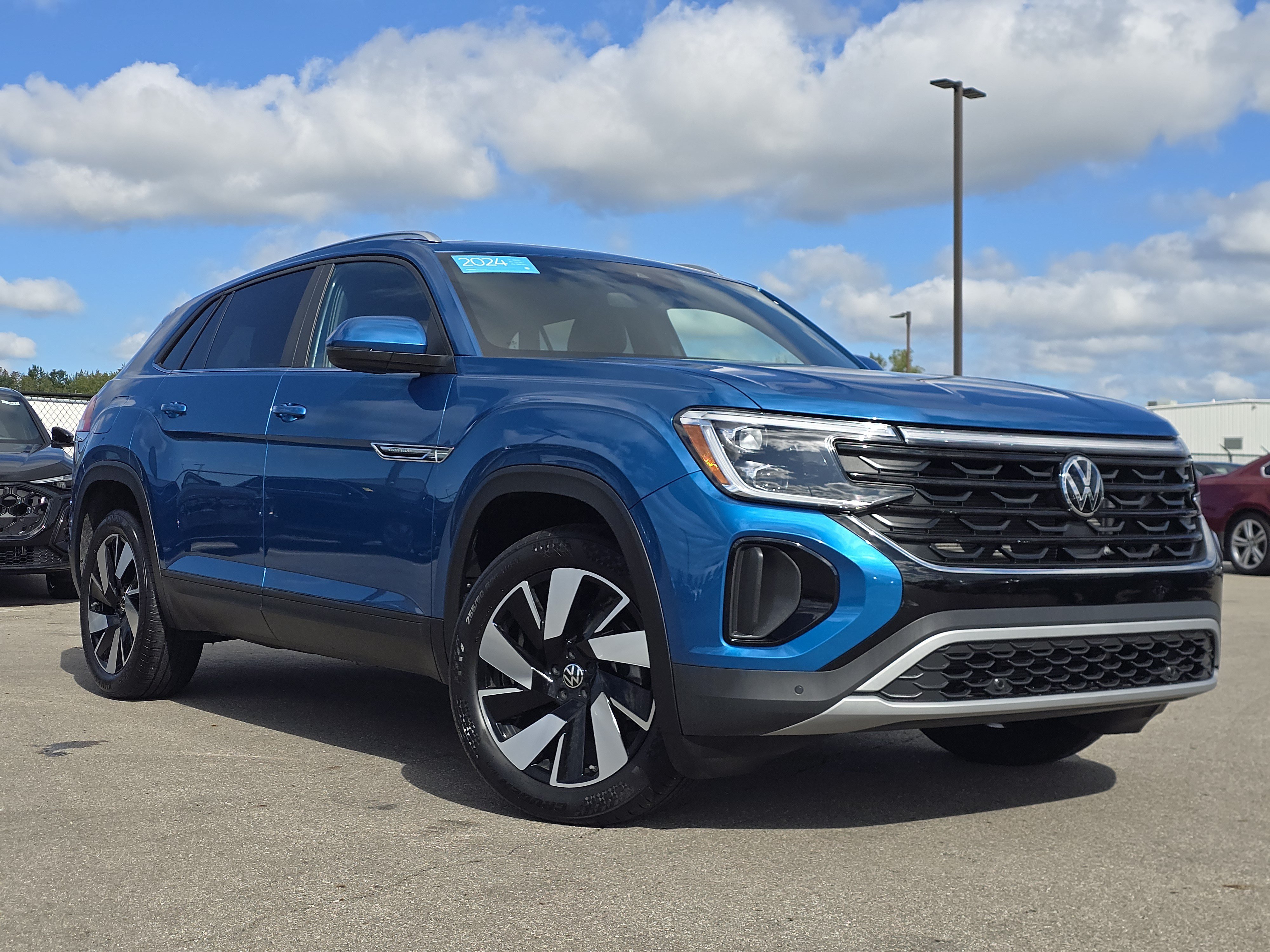 Certified 2024 Volkswagen Atlas Cross Sport SE w/ Panoramic Sunroof Package