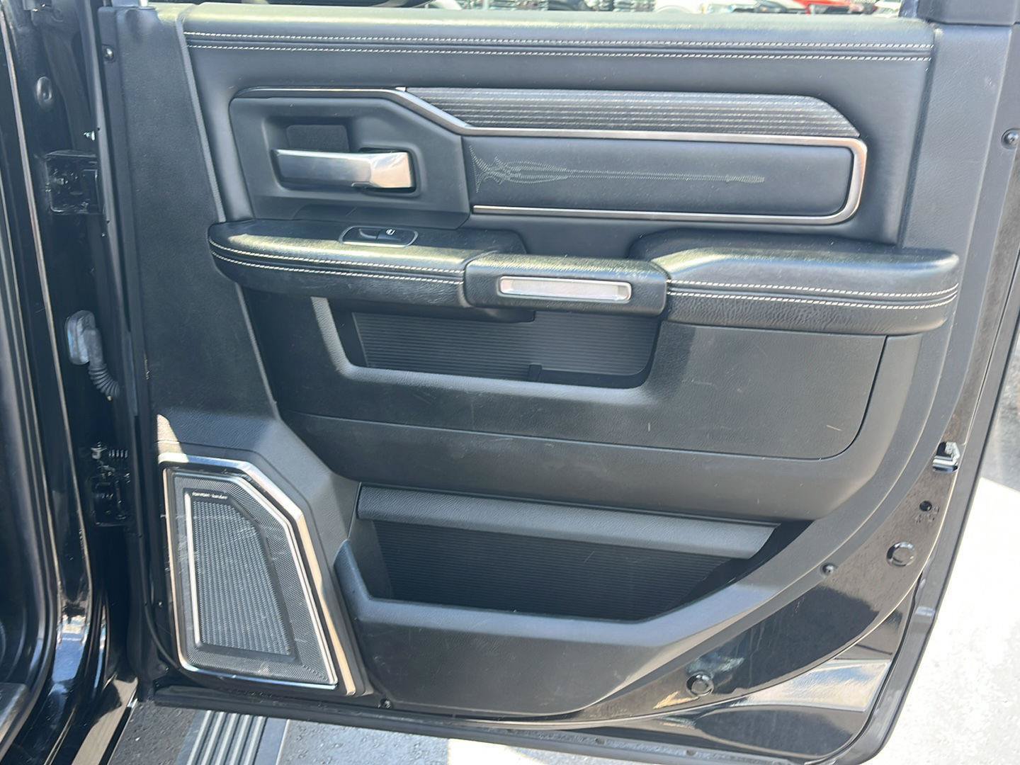 Used 2019 RAM 2500 Limited AWD/4WD image 26