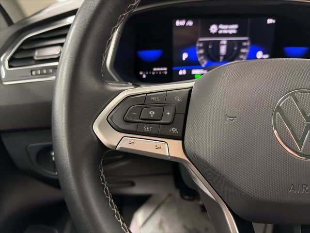 Used 2023 Volkswagen Tiguan SE image 21