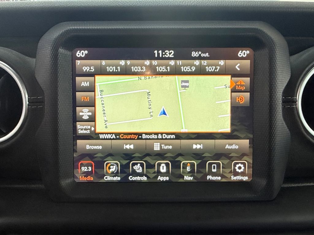 Used 2020 Jeep Gladiator Overland w/ Uconnect 4C Nav & Sound Group AWD/4WD image 21