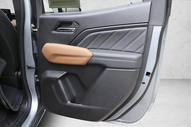 Used 2025 GMC Canyon AT4 AWD/4WD image 27