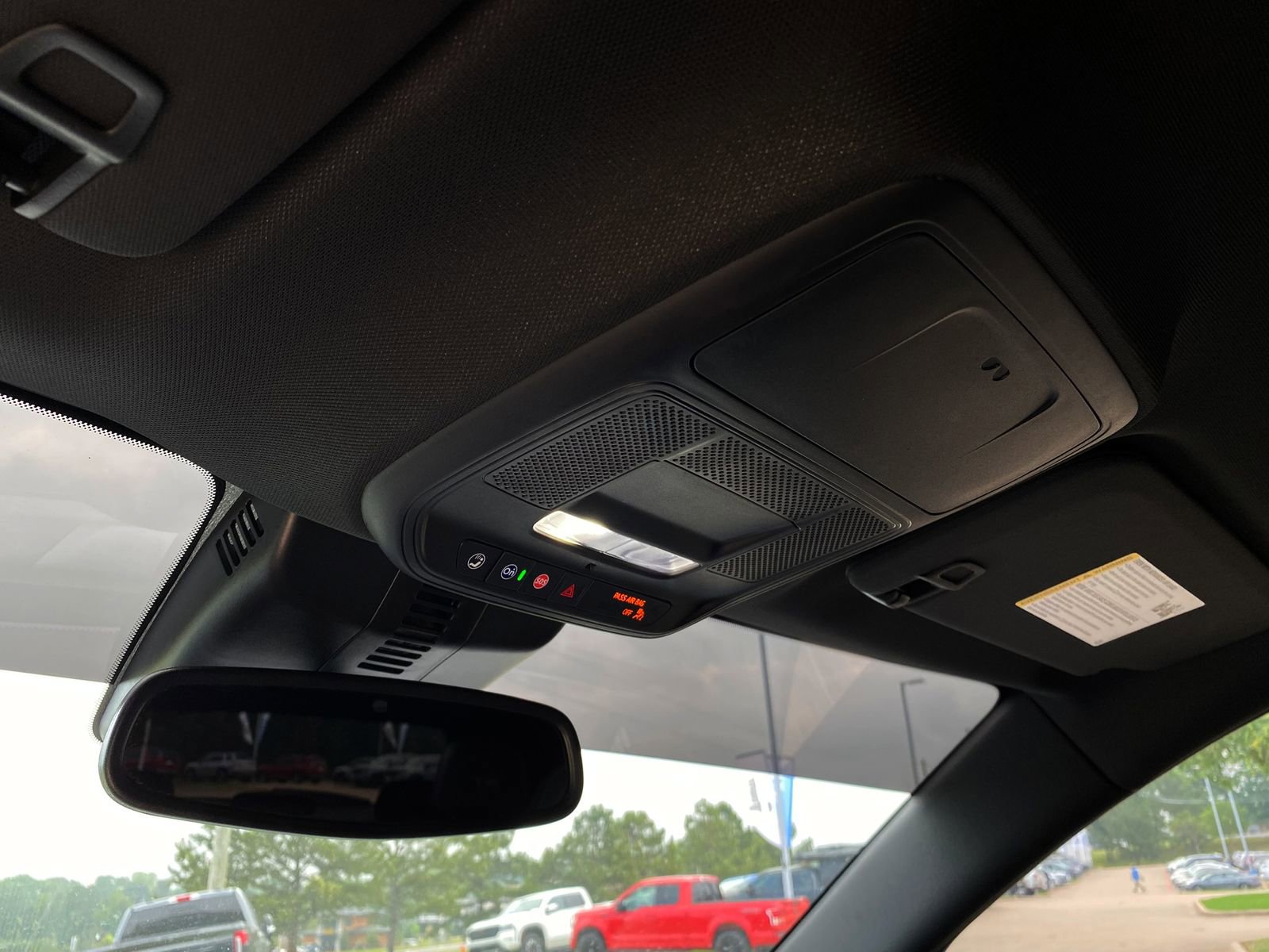 Used 2025 Buick Enclave Sport Touring FWD image 23