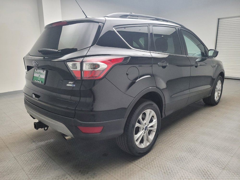 Used 2017 Ford Escape SE w/ SE Leather Comfort Package image 9