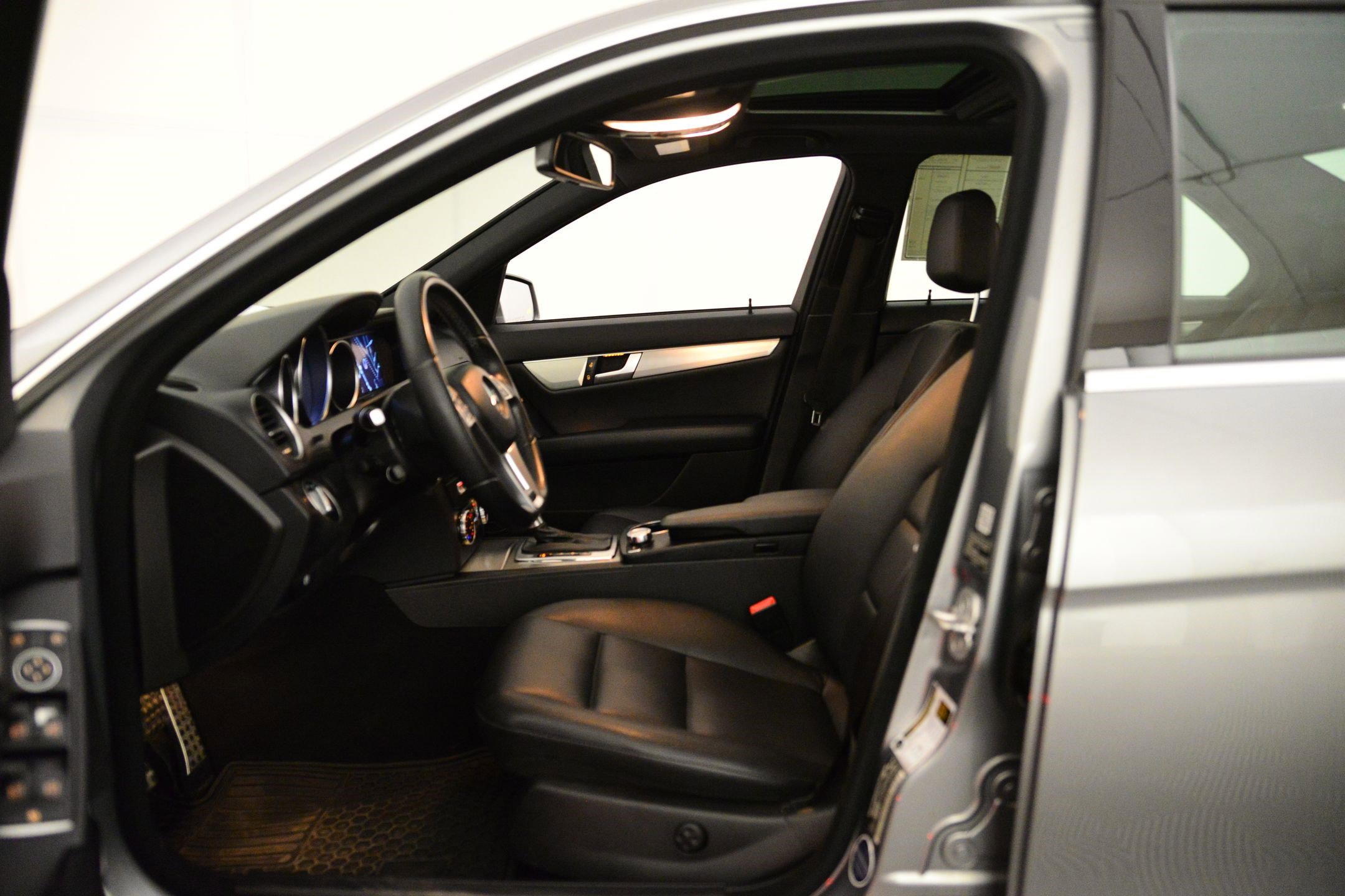 Used 2013 Mercedes-Benz C 300 C 300 Sport image 24