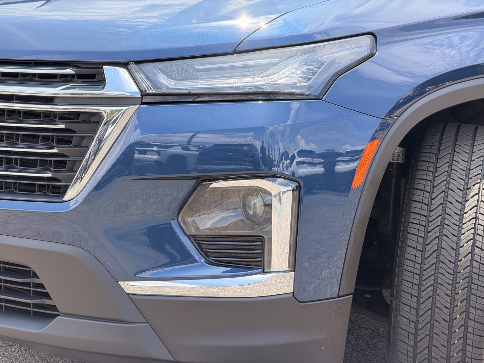 Used 2023 Chevrolet Traverse LT AWD/4WD image 8