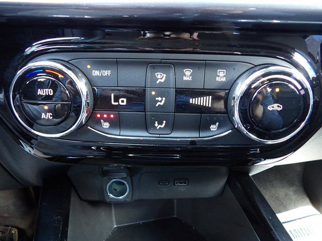 Used 2025 Chevrolet Trax ACTIV w/ Driver Confidence Package FWD image 25