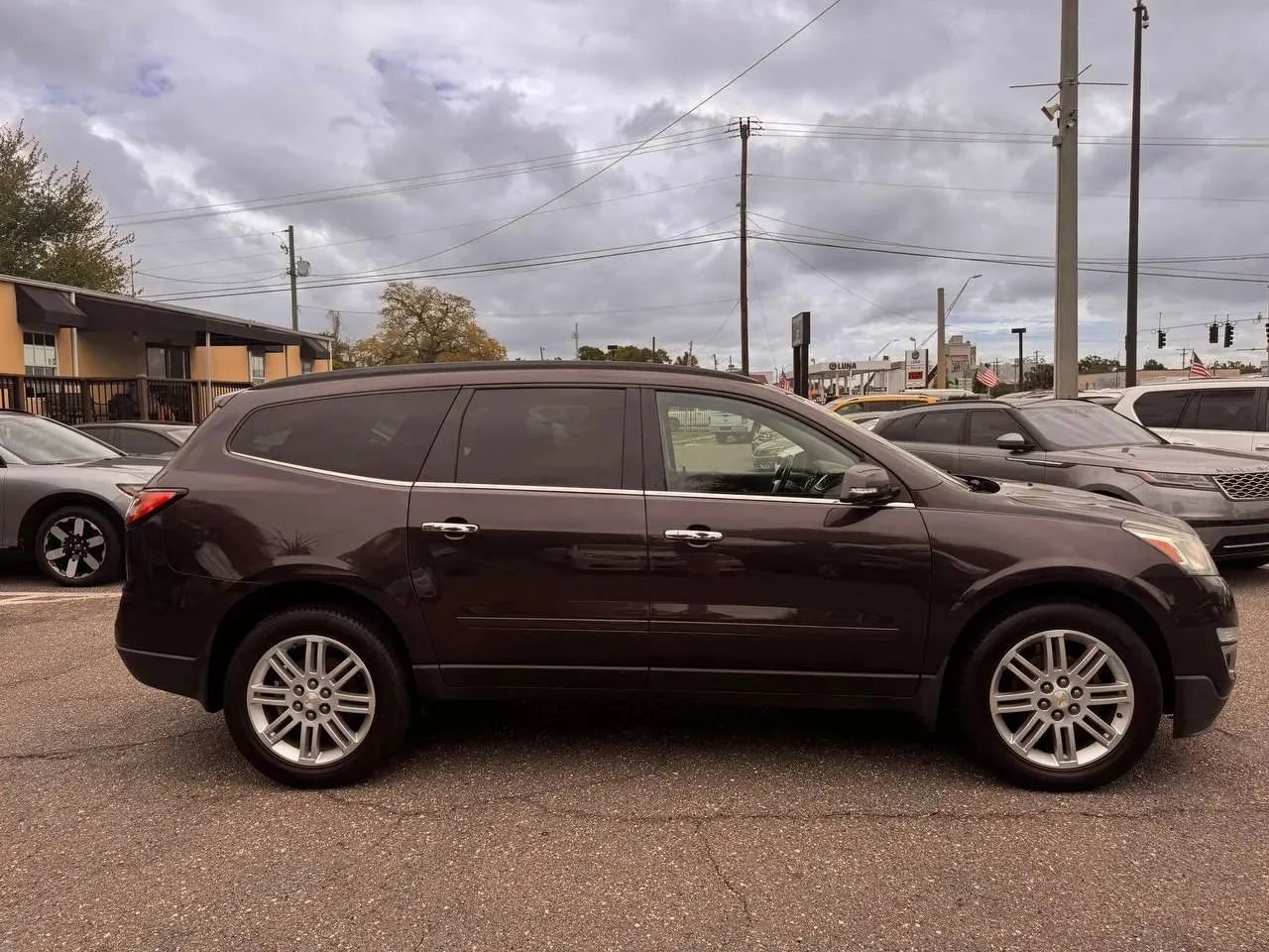 Used 2015 Chevrolet Traverse LT w/ Style and Technology Package AWD/4WD image 8