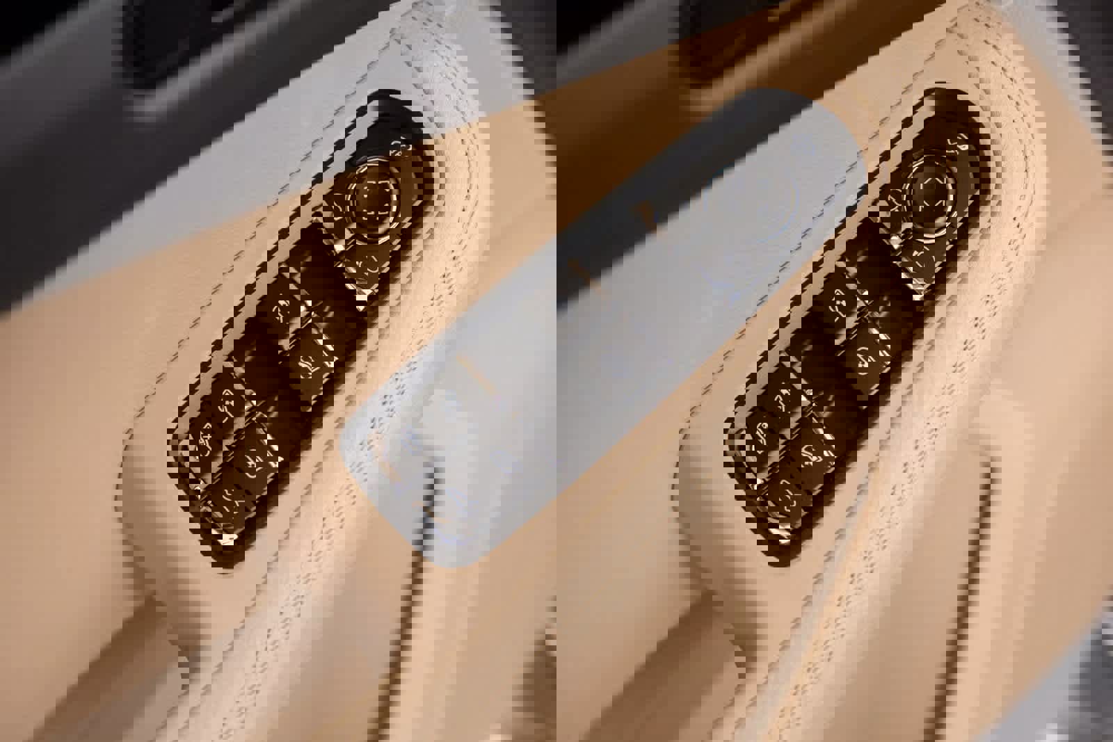 Certified 2025 Porsche Macan image 20