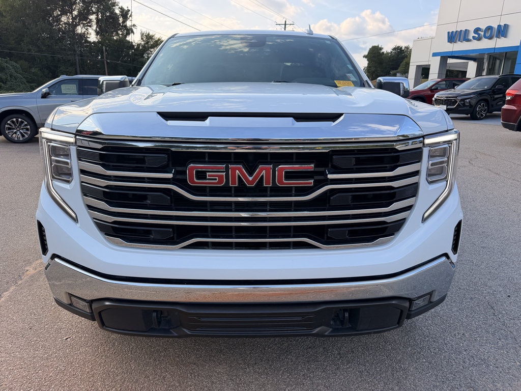 Used 2025 GMC Sierra 1500 SLT AWD/4WD image 2