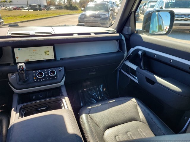 Used 2021 Land Rover Defender 110 S image 21