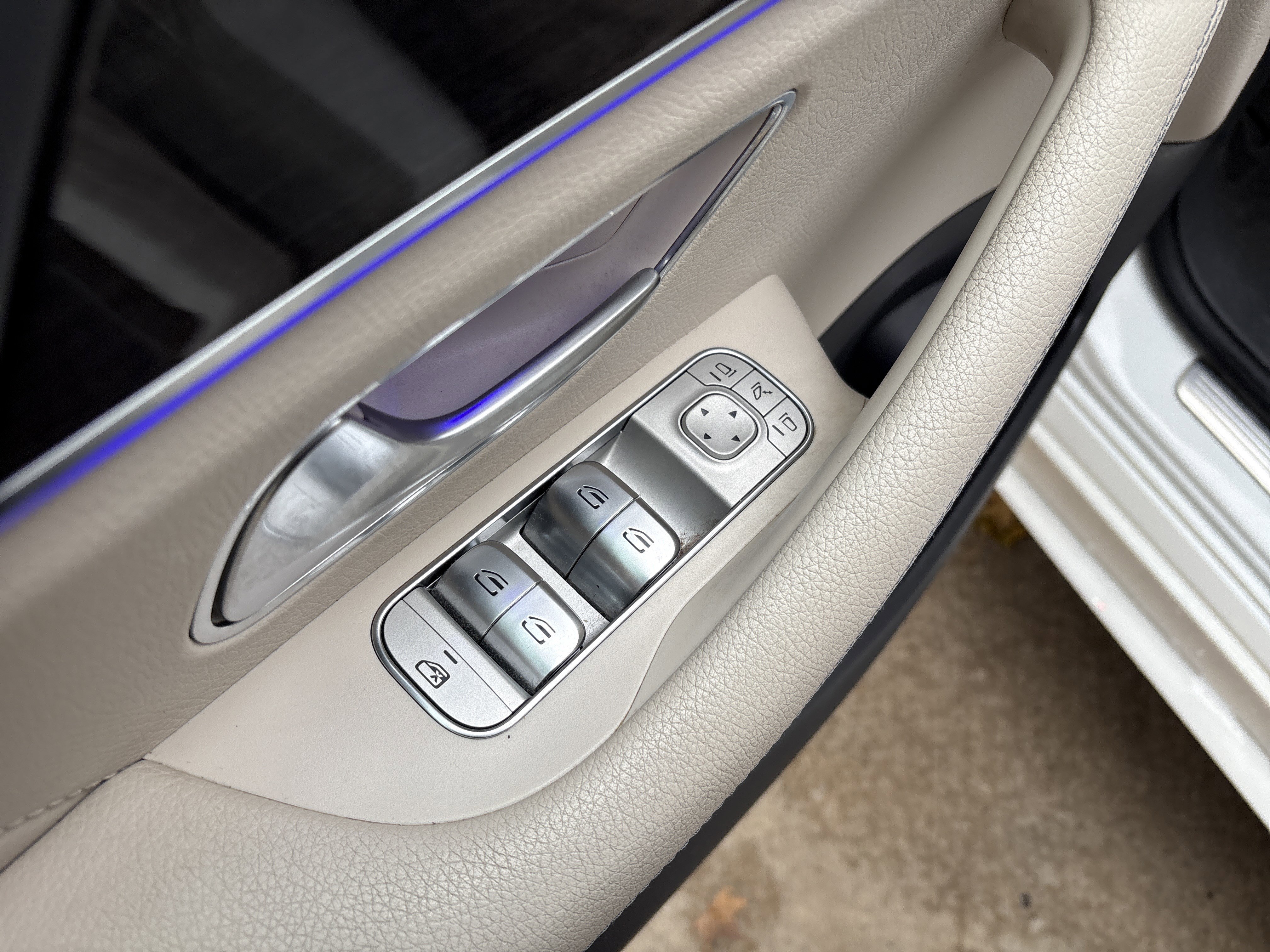 Used 2020 Mercedes-Benz GLE 350 4MATIC image 30