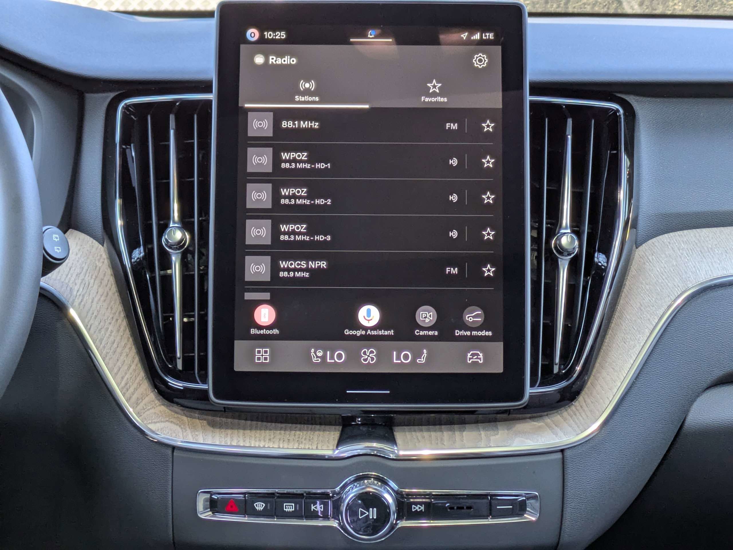 New 2026 Volvo XC60 B5 Plus w/ Protection Package Premier image 19