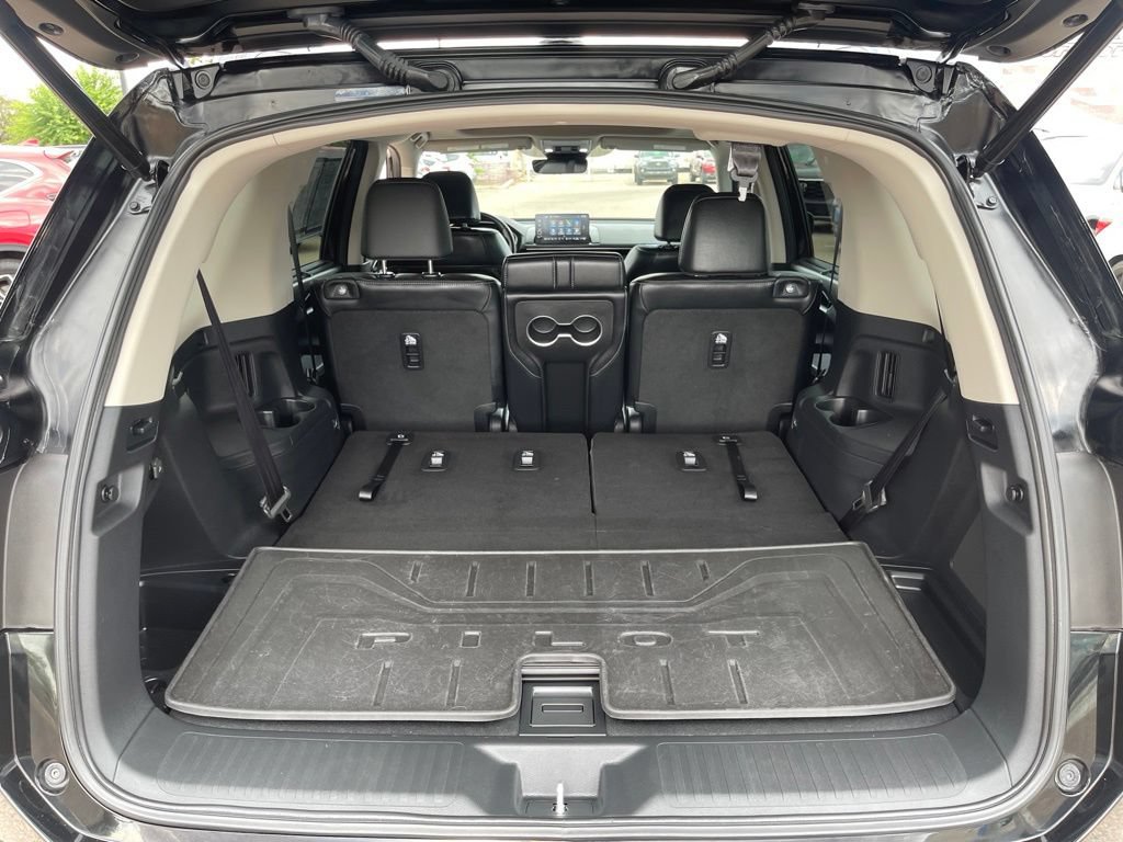 Certified 2024 Honda Pilot Touring image 13